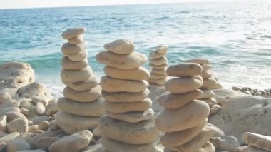 Zen taşlar okyanus su