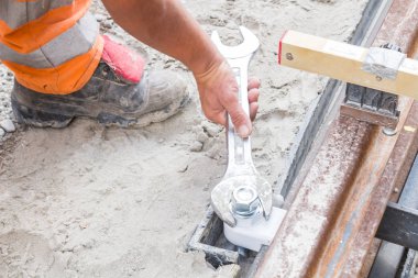 İnşaat işçisi için ağır bir iş..