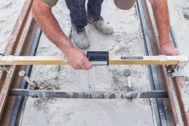 İnşaat işçisi için ağır bir iş..