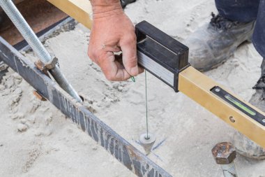 İnşaat işçisi için ağır bir iş..