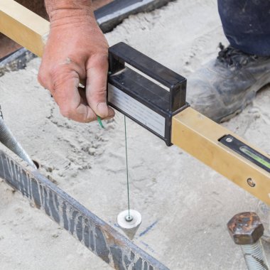 İnşaat işçisi için ağır bir iş..