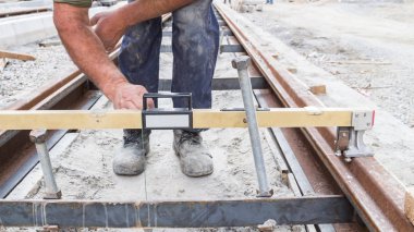 İnşaat işçisi için ağır bir iş..