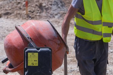 İnşaat işçisi için ağır bir iş..