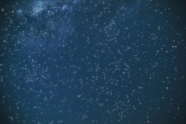 Gwiazdy Drogi Mlecznej fotografowane z teleskopu astronomicznego. Moja AST — Zdjęcie stockowe