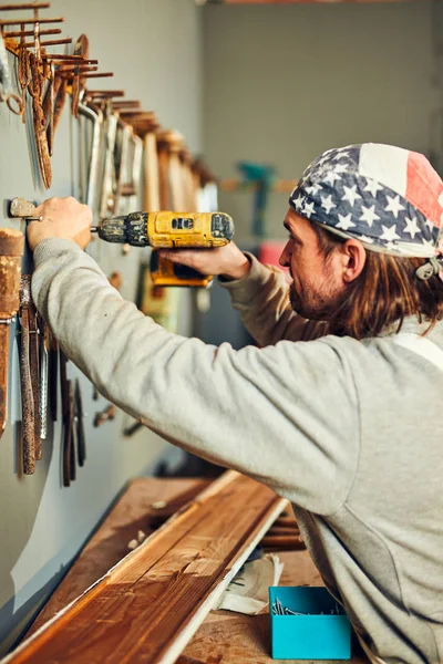 Rebuilding a garage in  a retro vintage style. — Stock Photo, Image