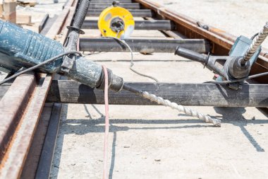 İnşaat işçisi için ağır bir iş..