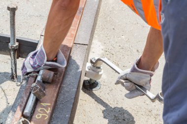 İnşaat işçisi için ağır bir iş..