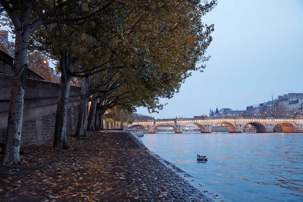 Порожній Берег Сени Парижі Франція Восени — стокове фото