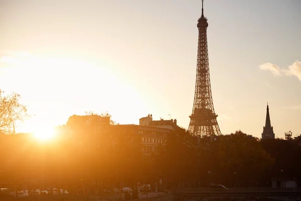 Stadsgezicht Van Parijs Frankrijk Beroemde Eiffeltoren Silhouet Vlak Voor Zonsondergang — Stockfoto