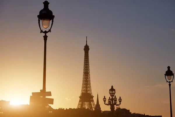 Cityscape Paris França Famosa Torre Eiffel Silhueta Pouco Antes Pôr — Fotografia de Stock