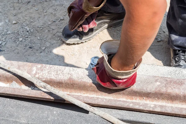 İnşaat işçisi için ağır bir iş..