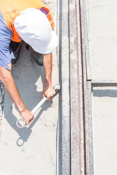 İnşaat işçisi için ağır bir iş..