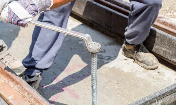 İnşaat işçisi için ağır bir iş..