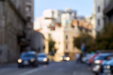 Özgeçmiş için uygun odaksız şehir ortamı.