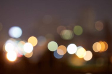 Özgeçmiş için uygun odaksız şehir ortamı.