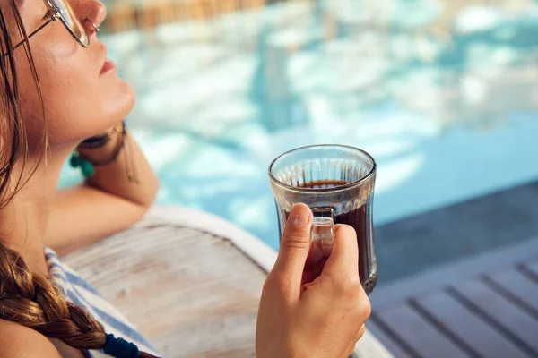 Young Caucasian Woman Sitting Patio Drinking Coffee Tea Summertime Season — Stock Photo, Image