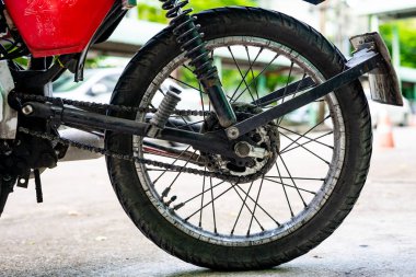 Eski 80'lerin motosikletinin motor görüntüsü