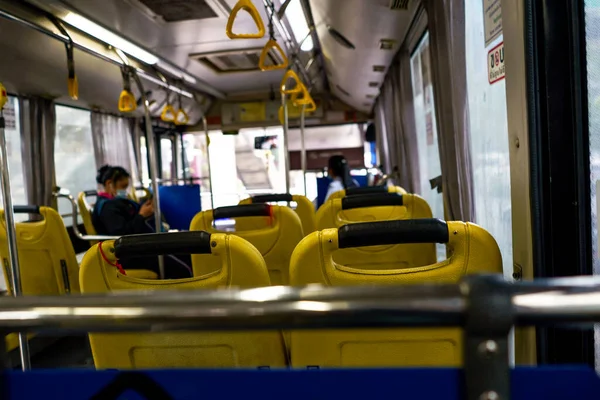 Maggio 2020 Foto Sedili Gialli Passeggeri Autobus Soft Focus Bangkok — Foto Stock