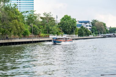 31 Haziran 2020 Yolcu gemisi Bangkok, Tayland 'da Saen Saeb Kanalı' nda.