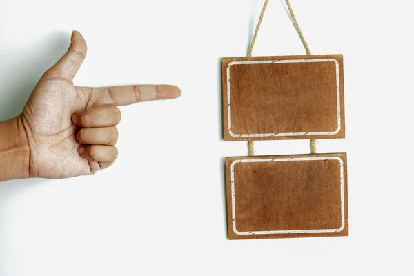 Mannen Handen Houten Borden Zonder Tekst Een Witte Achtergrond — Stockfoto