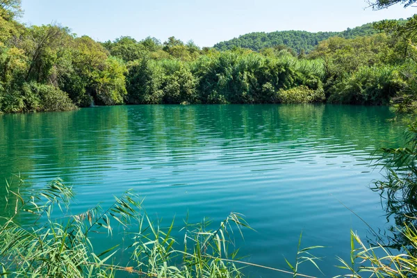 Água Azul Turquesa Única Lago Montanha Krka National Park Croácia — Fotografia de Stock