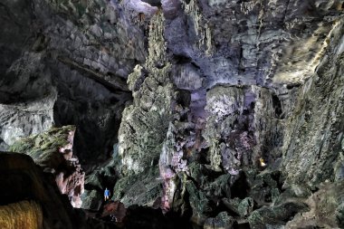 Ha Long Bay Thien Cung Mağarası, Vietnam