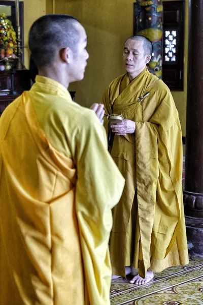 Dalat Vietnã Agosto Pessoas Orando Pagode Chua Linh Quang Agosto — Fotografia de Stock