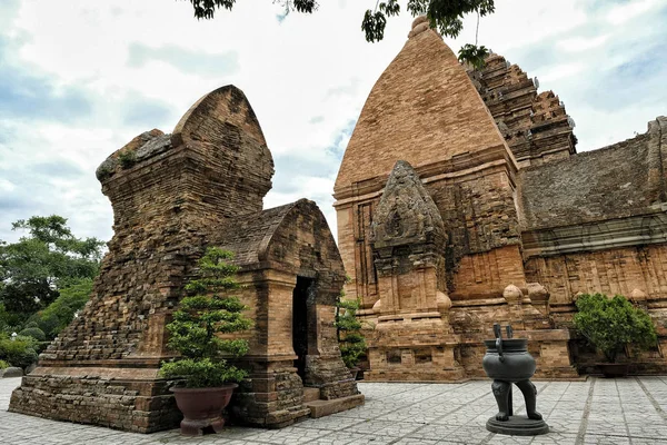 Nagar Cham Towers Nha Trang Vietnam — Stock Photo, Image