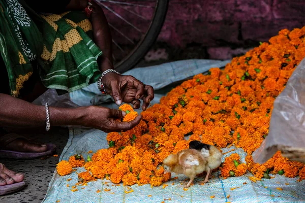 Detail Flower Seller Mullik Ghat Flower Market Kolkata West Bengala — Stock Photo, Image