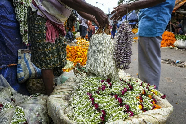 Kolkata Indien September 2020 Blommor Leverantörer Mullik Ghat Blomstermarknaden Den Stockbild