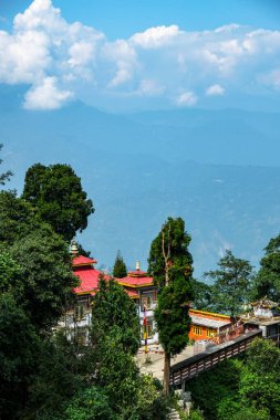 Darjeeling, Hindistan - Ekim 2020: Darjeeling 'deki Bhutia Göğüs Manastırı 14 Ekim 2020, Batı Bengala, Hindistan.