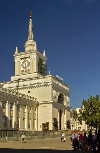 Architektonický Památník Budova Nádraží Volgograd Věží Věžičkou Věži Probíhá Restaurační — Stock fotografie