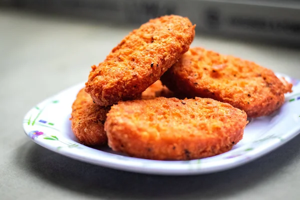 Çıtır Kızarmış Tavuk Kemiksiz Kanatlar 3