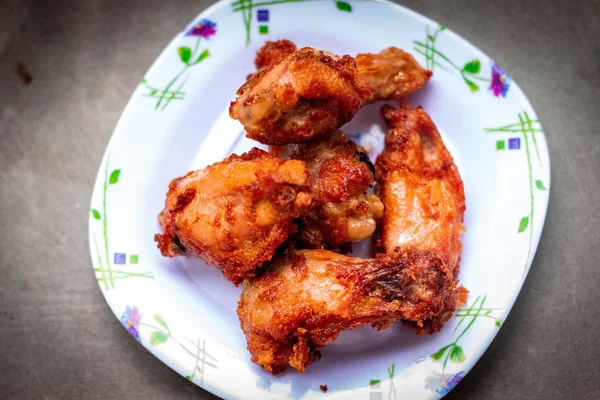 Kavrulmuş Tavuk Kanatları 1