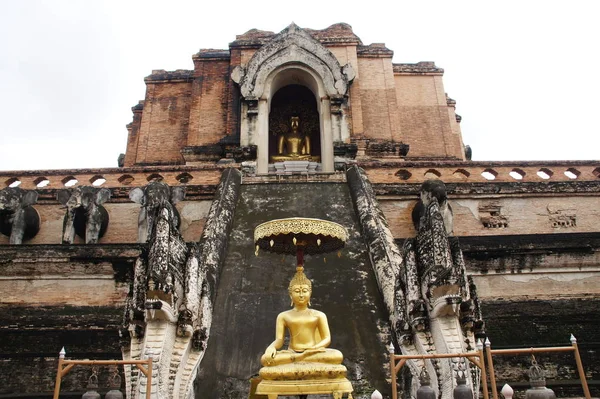 Buddha Staty Gamla Chiang Mai Templet — Stockfoto