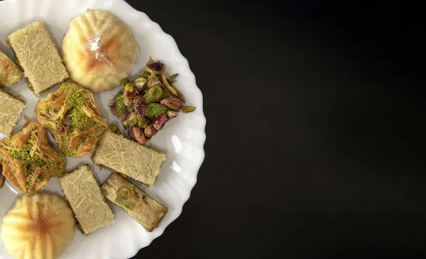 Galletas Tradicionales Mamíferos Oriente Medio Una Variedad Baklawa Vista Superior —  Fotos de Stock