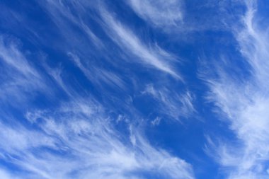 mavi gökyüzü bulutlu arkaplan