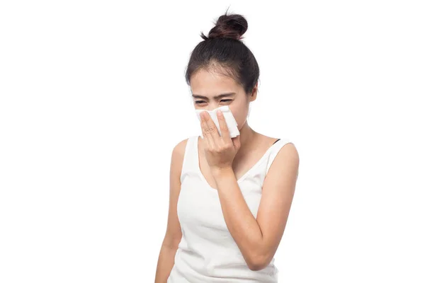Mujer Joven Enferma Con Alergia Estornudos Tejido Aislado Sobre Fondo — Foto de Stock