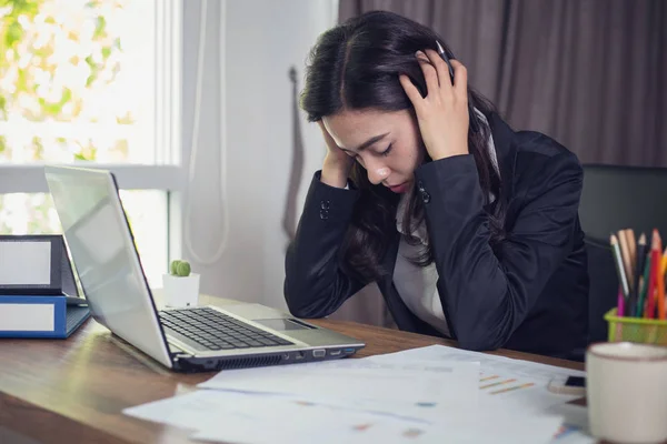 Desperate Businesswoman Worried Office — Stock Photo, Image