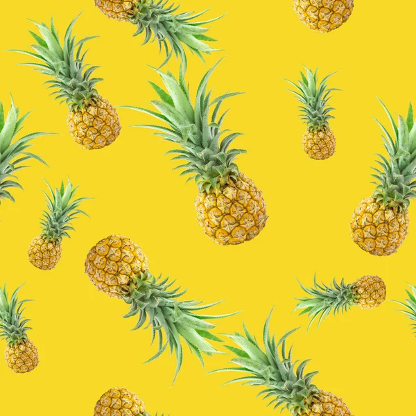 Ananas Patroon Gele Achtergrond — Stockfoto