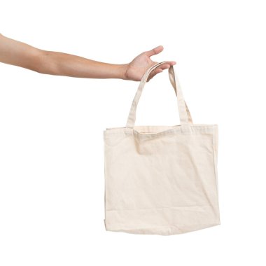 El bezi tutan adam beyaz arka planda izole edilmiş bir model için boş kumaş tutuyor..