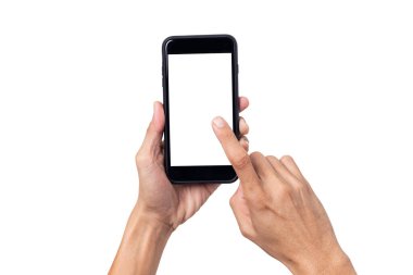 Eli tutan adam, beyaz arkaplanda kırpma yolu ile izole edilmiş boş ekran ile mobil akıllı telefonu taklit ediyor.