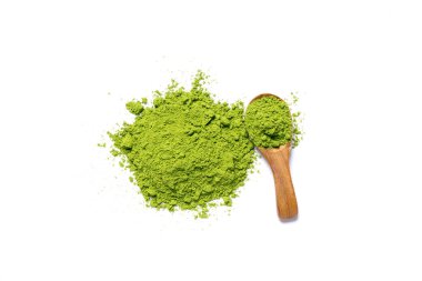 Üst manzara yeşil kibrit çay tozu beyaz arkaplanda izole