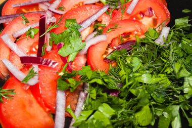 Salata. Domatesli salata. Zeytinyağlı Salata. 