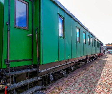  Ukrayna 'nın Harkov vokalinde geriye dönük bir buharlı trenin görüntüsü