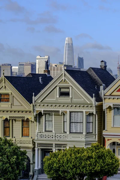 Hermosas Damas Pintadas en San Francisco, California, EE.UU. — Foto de Stock