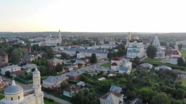 Tapınağın hava aracı görüntüsü. Kolomna, Rusya