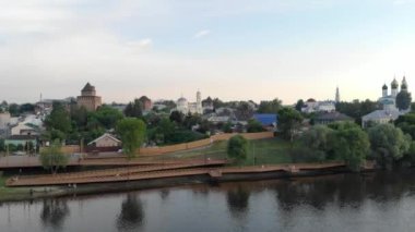 Tapınağın hava aracı görüntüsü. Kolomna, Rusya