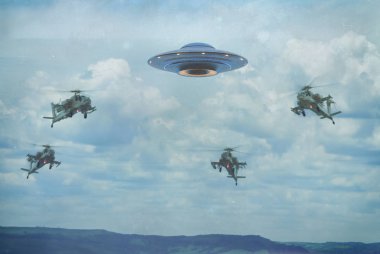 Tanımlanamayan uçan nesne Intercepting askeri helikopterler. Eski stili fotoğraf gürültü yüksek ISO film ile. Yaşlanma ve yıpranma nedeniyle zaman etkisi.
