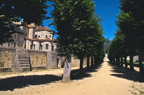 Fransa'da Viyana bölgesinde Saint-Savin sur Gartempe Manastırı Kilisesi